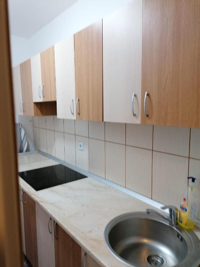 Pensiunea Ca La Mama Acasa Resita Exterior foto