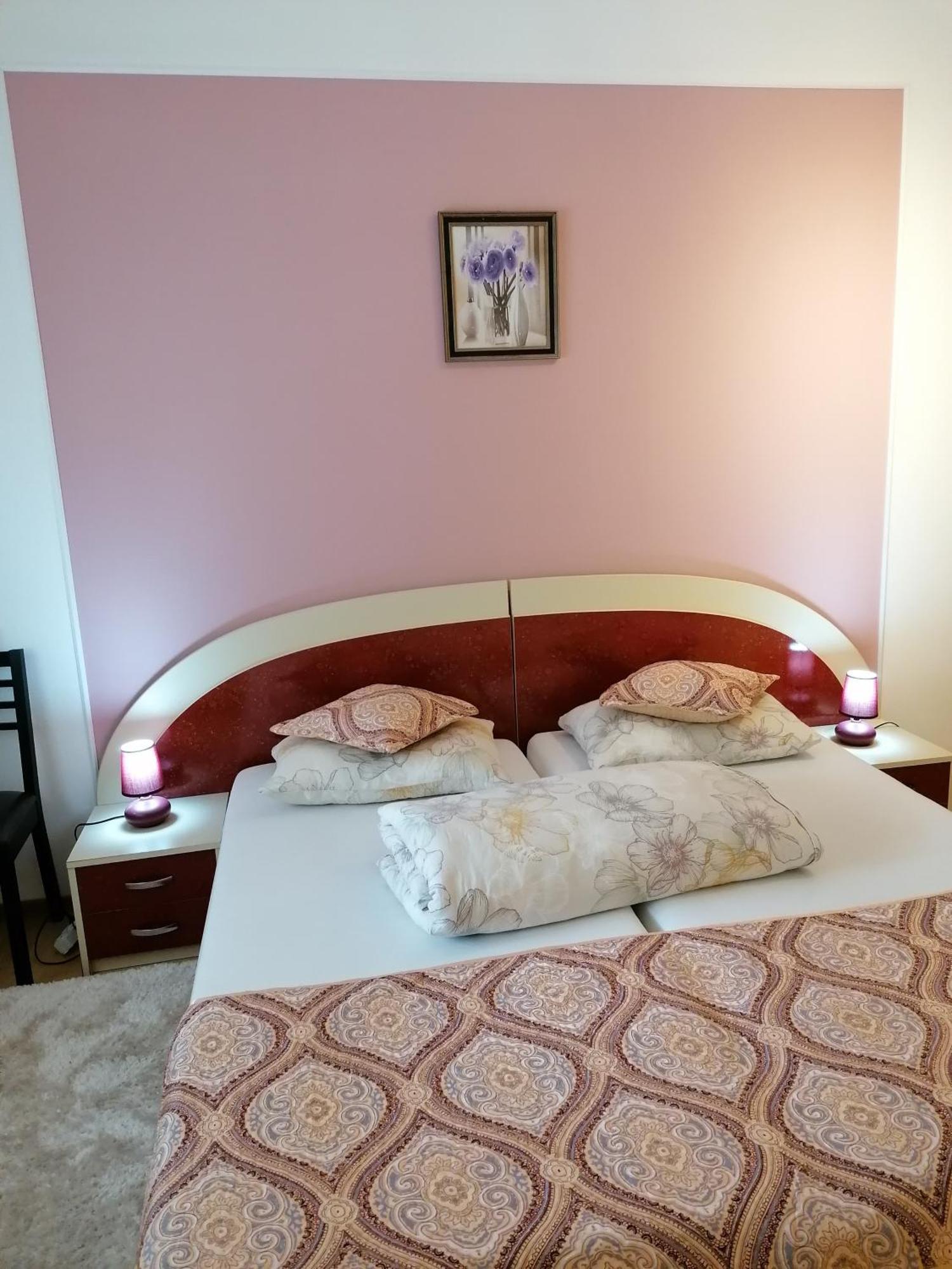 Pensiunea Ca La Mama Acasa Resita Zimmer foto